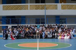 Siswa-siswi kelas 2 Primary GIS 3 Jogja dengan kostum-kostum pada kegiatan Book Parade 2025