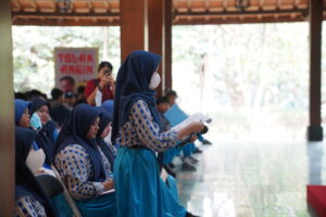 Sharing session tempat anak-anak bisa berdiskusi langsung dengan tim Sidomuncul